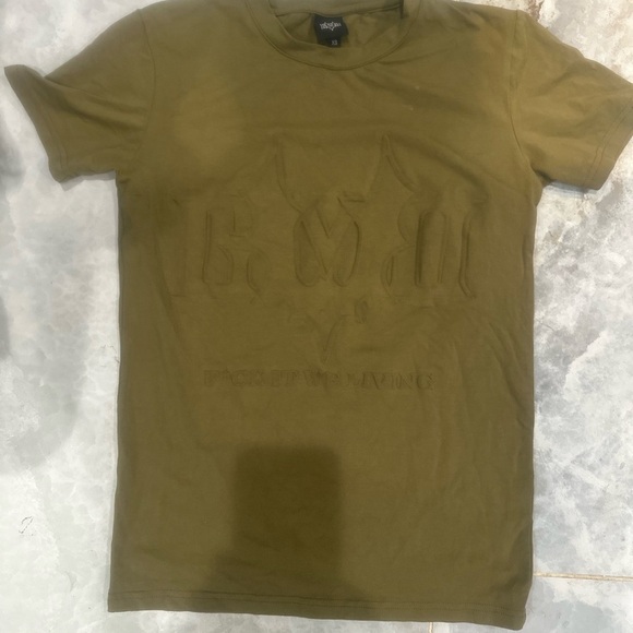 Ed Hardy Olive Embossed T-Shirt - Picture 3 of 4